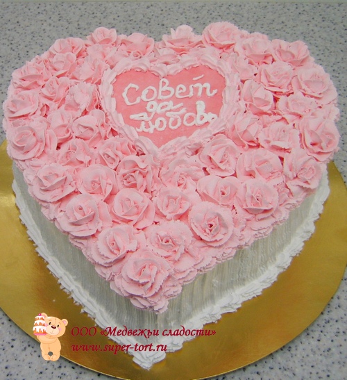 Свадебный торт сердце из роз